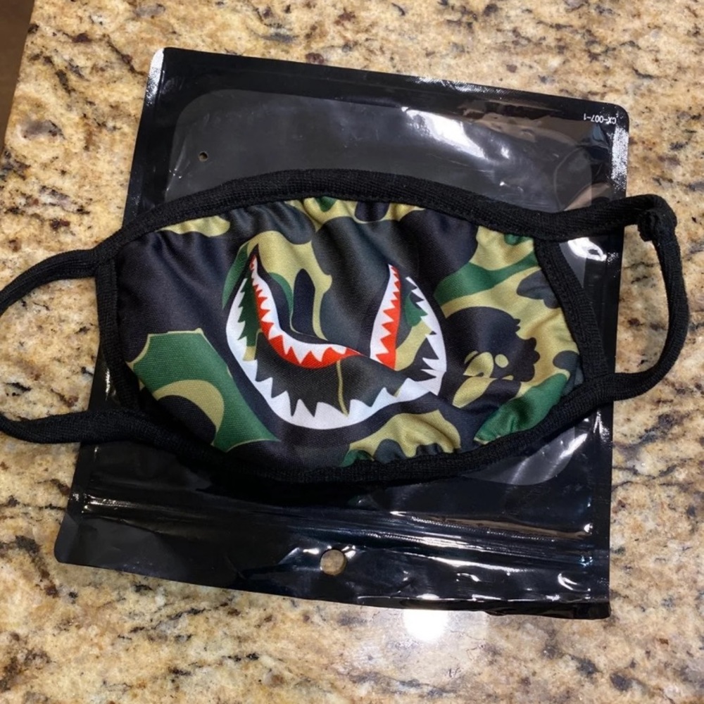 A BATHING APE FACE MASK GREEN